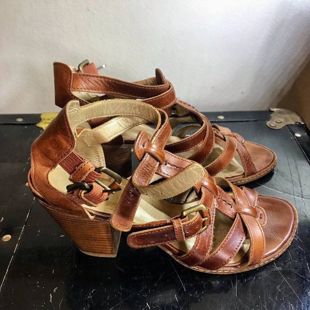 Stuart Weitzman Women's Leather Strappy Shoes Sandals Brown High Heels Size 7 M